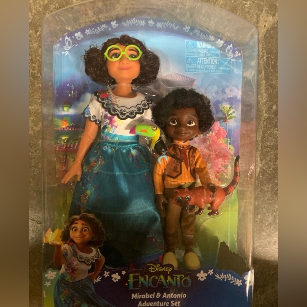 Jakks Pacific Disney Encanto Mirabel & Antonio Gift Ceremony Story Set NIB